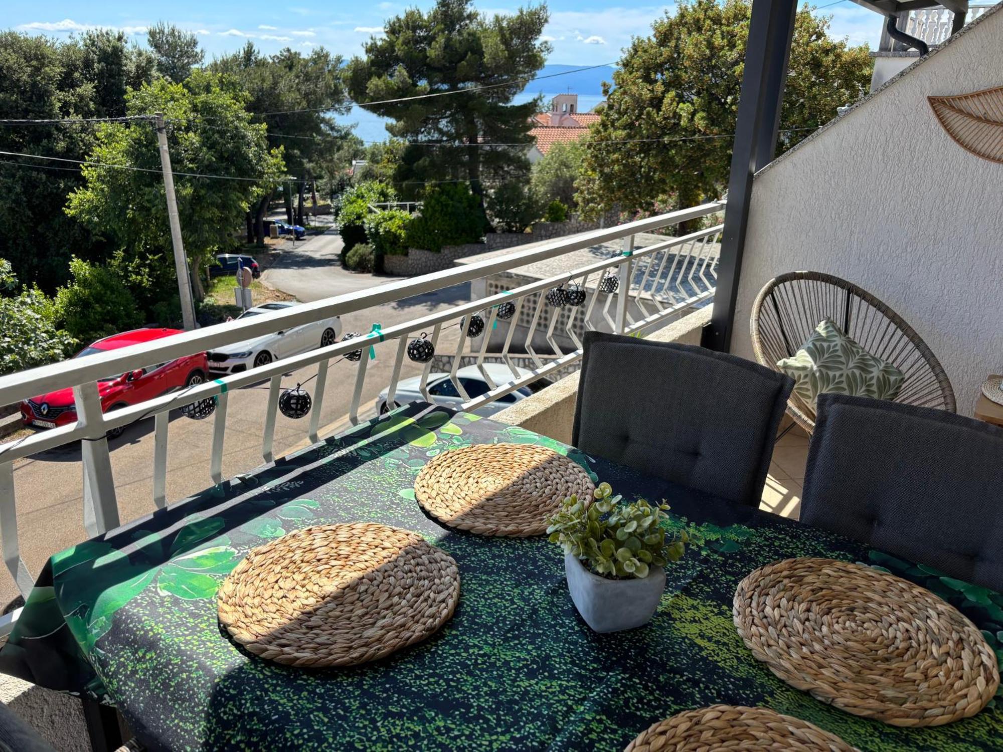 Apartment Jasna B Omišalj Dış mekan fotoğraf